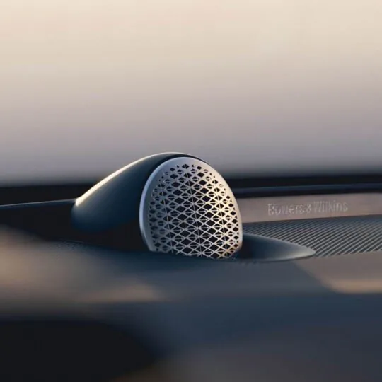 NEW XC90 Mobile 1080x1080-11